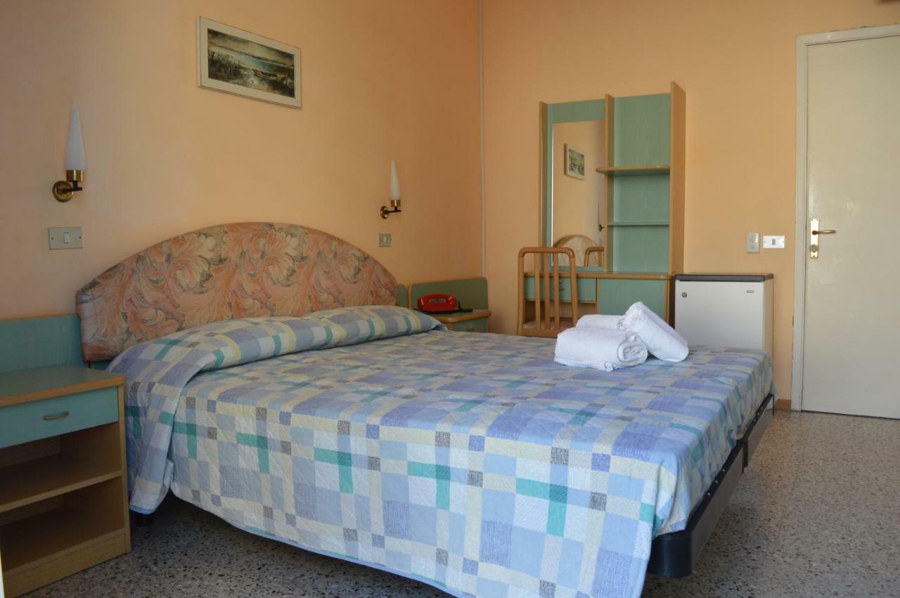 Hotel Lauretta Bellaria-Igea Marina Luaran gambar