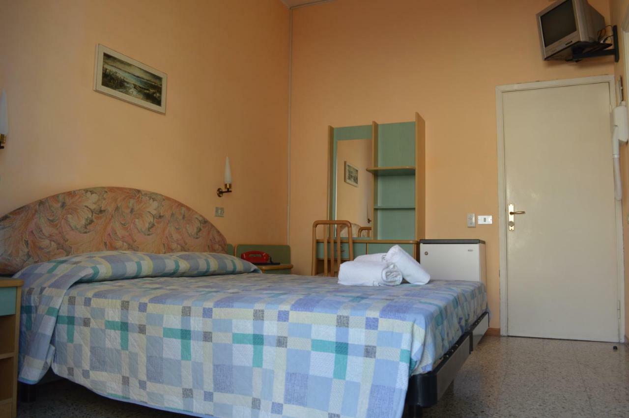 Hotel Lauretta Bellaria-Igea Marina Luaran gambar
