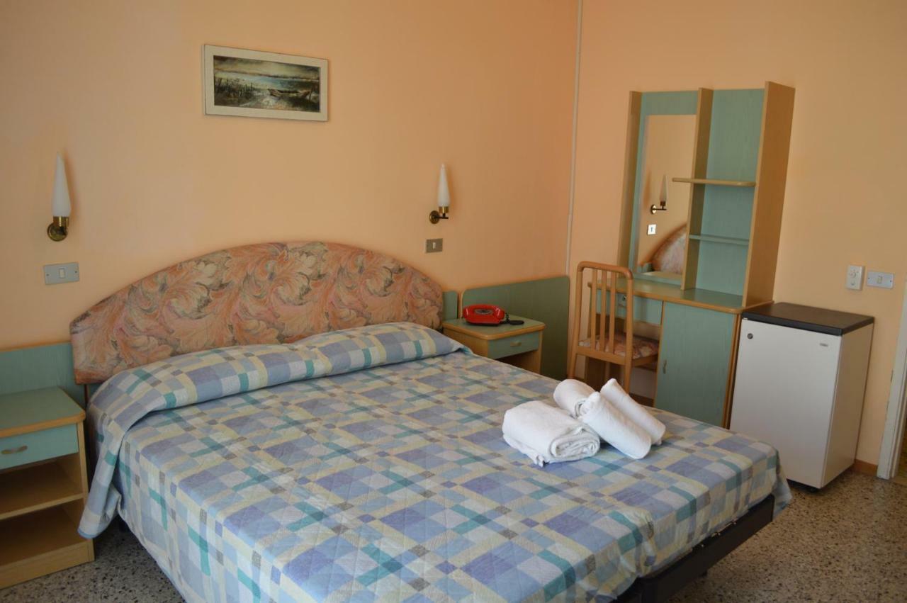Hotel Lauretta Bellaria-Igea Marina Luaran gambar