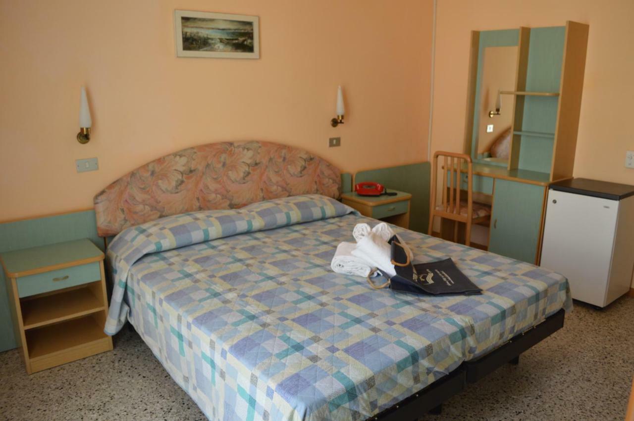 Hotel Lauretta Bellaria-Igea Marina Luaran gambar