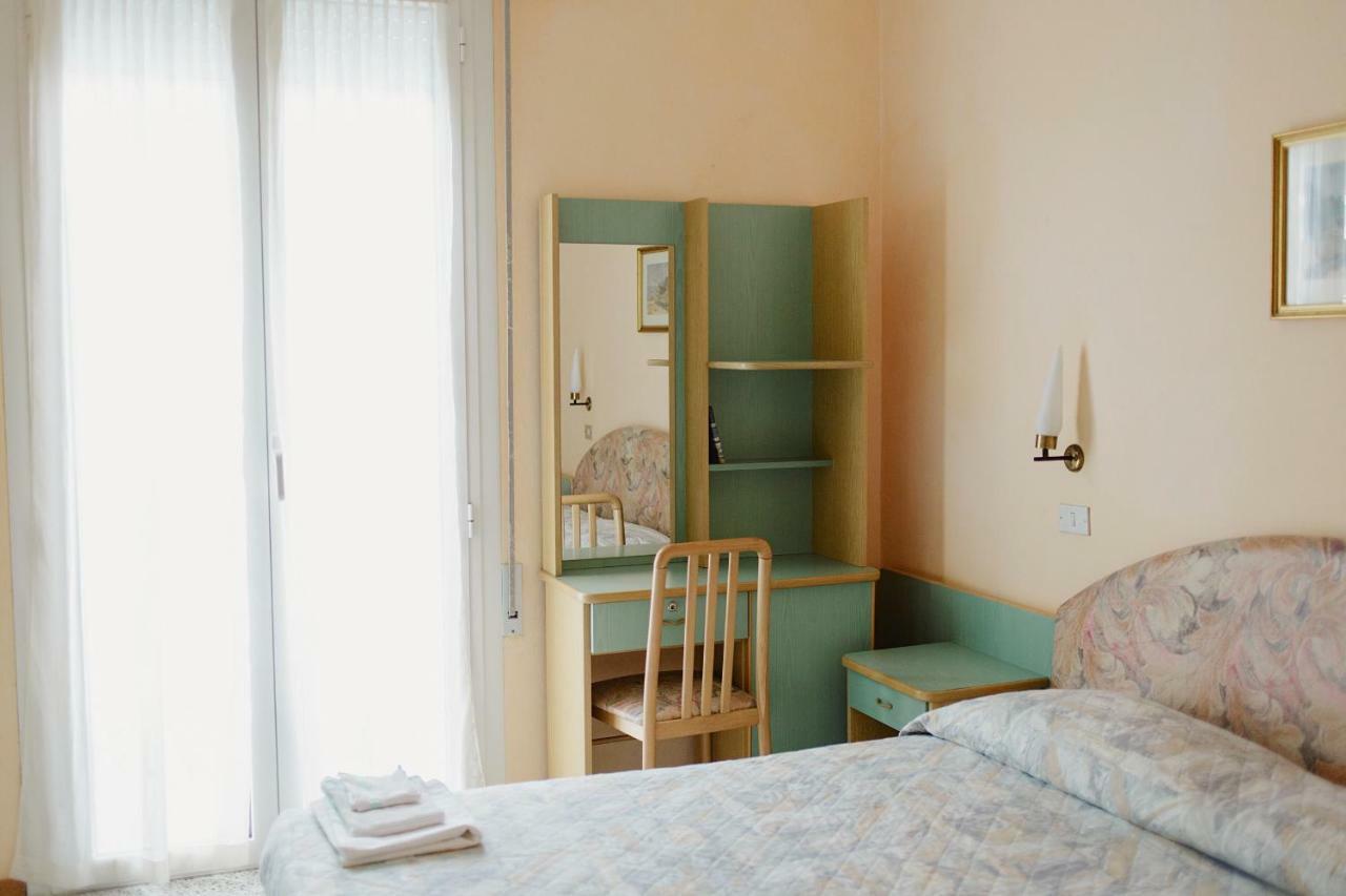 Hotel Lauretta Bellaria-Igea Marina Luaran gambar