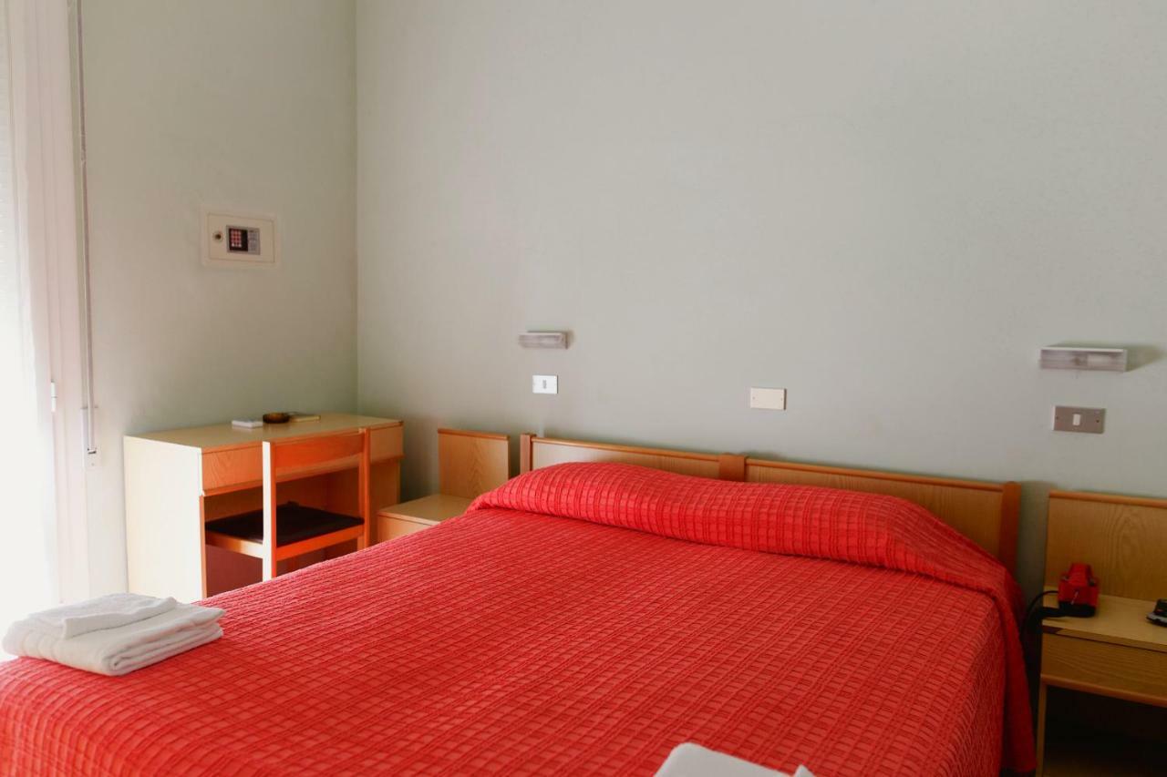 Hotel Lauretta Bellaria-Igea Marina Luaran gambar